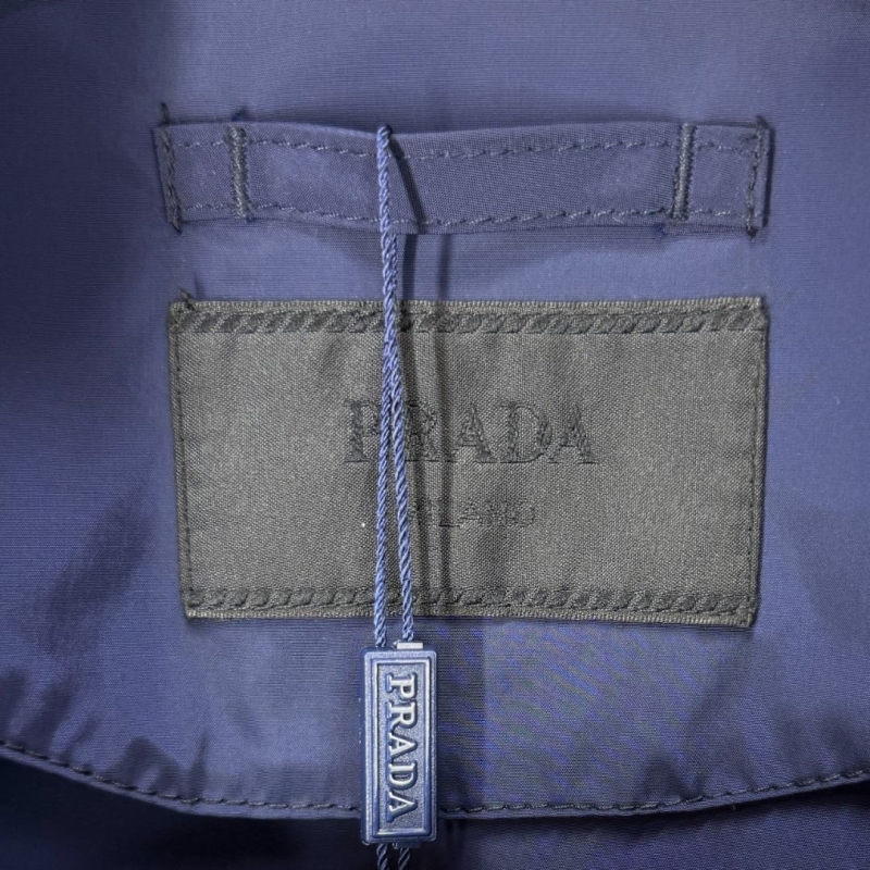 Pra*a outwear
